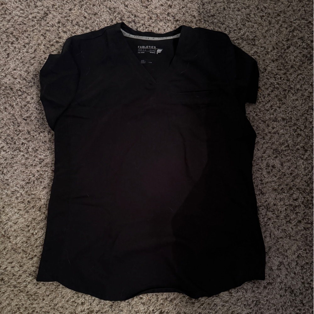 Fabletics one-pocket scrubs
